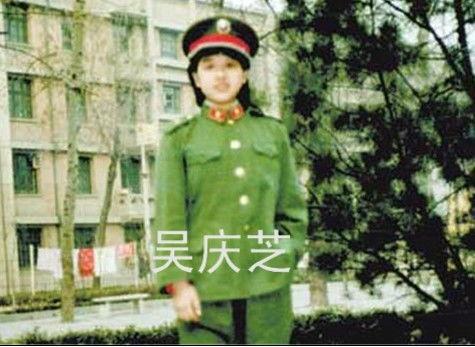 韩红小时候的照片,天真无邪的微笑,照亮音乐梦想的起点